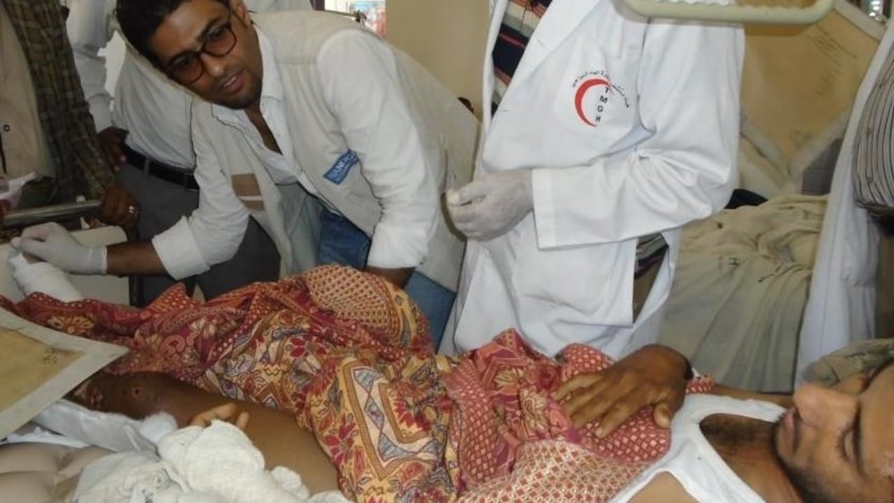 A patient is treated by Handicap International’s team in a hospital in Sana’a.