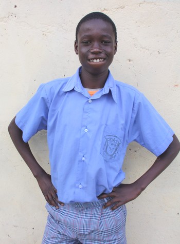 À seulement 15 ans, Peter est déjà un expert de la défense des droits de l'Enfant © Elise Cartuyvels / Handicap International