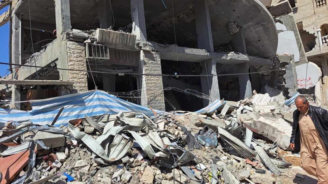 A building destroyed in Gaza following a bombing | © HI; }}