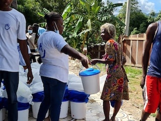 Caption: HI distributes hygiene kits in Haiti, 2021 © F.Roque/HI