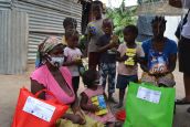 HI did the distribution of hygiene kits and organized awareness sessions in Maputo and Matola about 