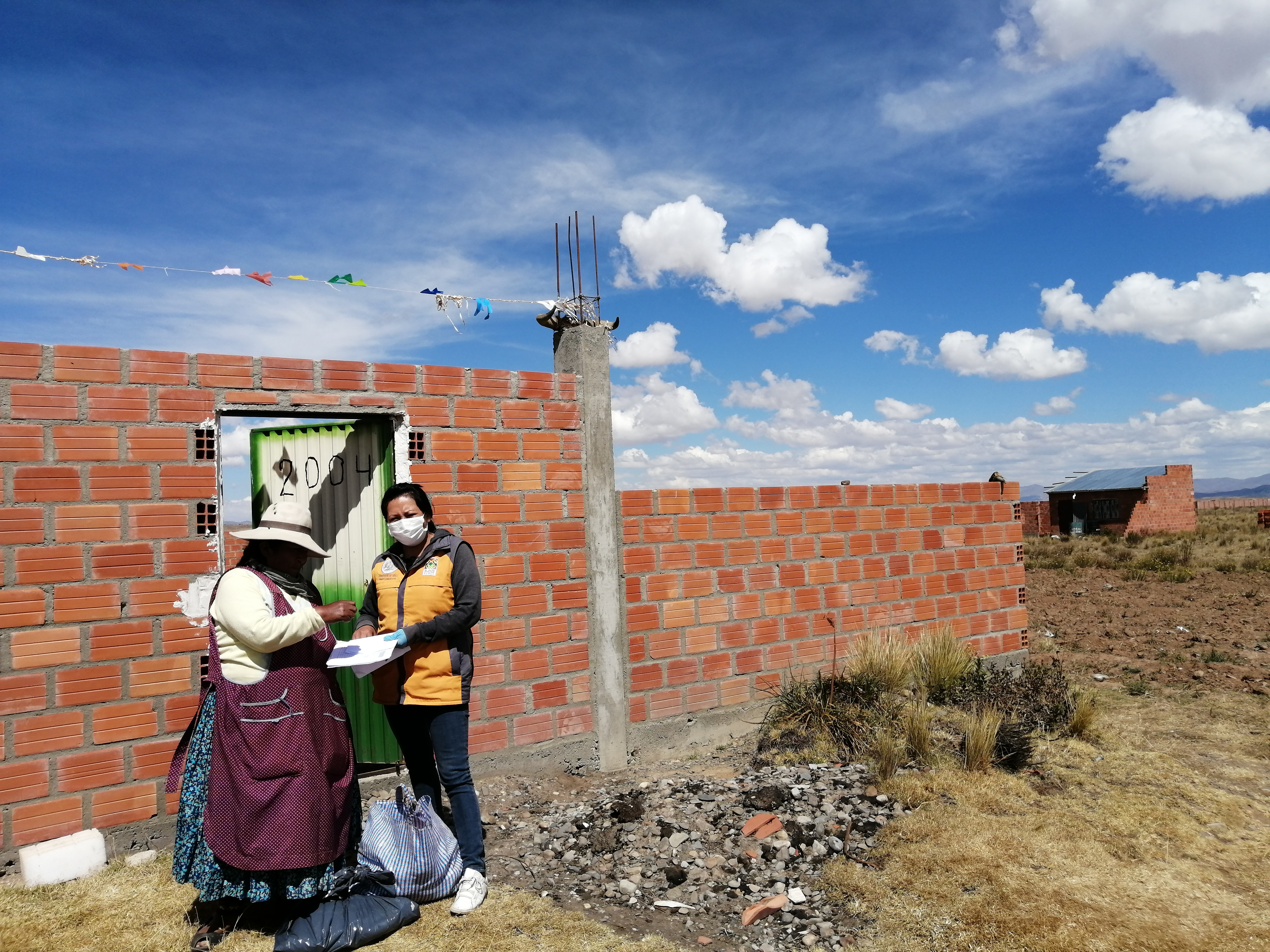 Food distribution in Bolivia by HI teams during Covid 19 crisis