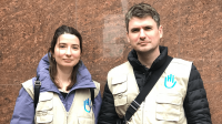 Caglar Tahiroglu, HI’s emergency mental health and psychosocial support manager (left) and Denys Byzov (right), HI’s cultural mediator for the Ukraine emergency response. 