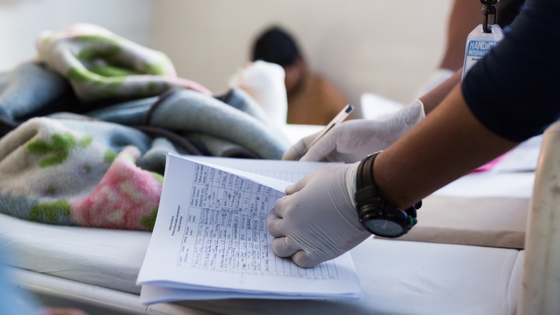 HI team evaluate injured people needs after the earthquake at Bir Hospital – Nepal, April 2015