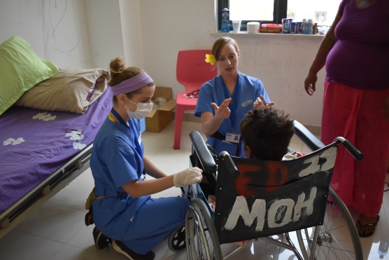 Susie Wolstenholme and Maeve Tohill, physical therapists from the NHS supporting the Measles outbreak in Samoa, 2019