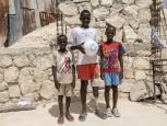 Moïse, amputated after the quake in Haiti, can now play football