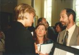 Lady Diana with ICBL campaigner Susan B. Walker at center of the picture – February 1997. 
