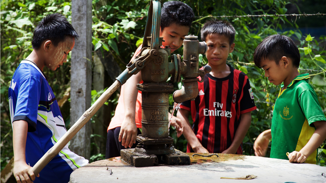 In the Thai camps, drinking water is collected from wells. 