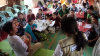 Training parents on child stimulation in Mae La refugee camp, Thailand.