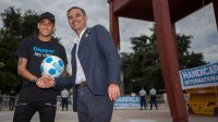 Neymar Jr. with Manuel Patrouillard, General Director of Handicap International